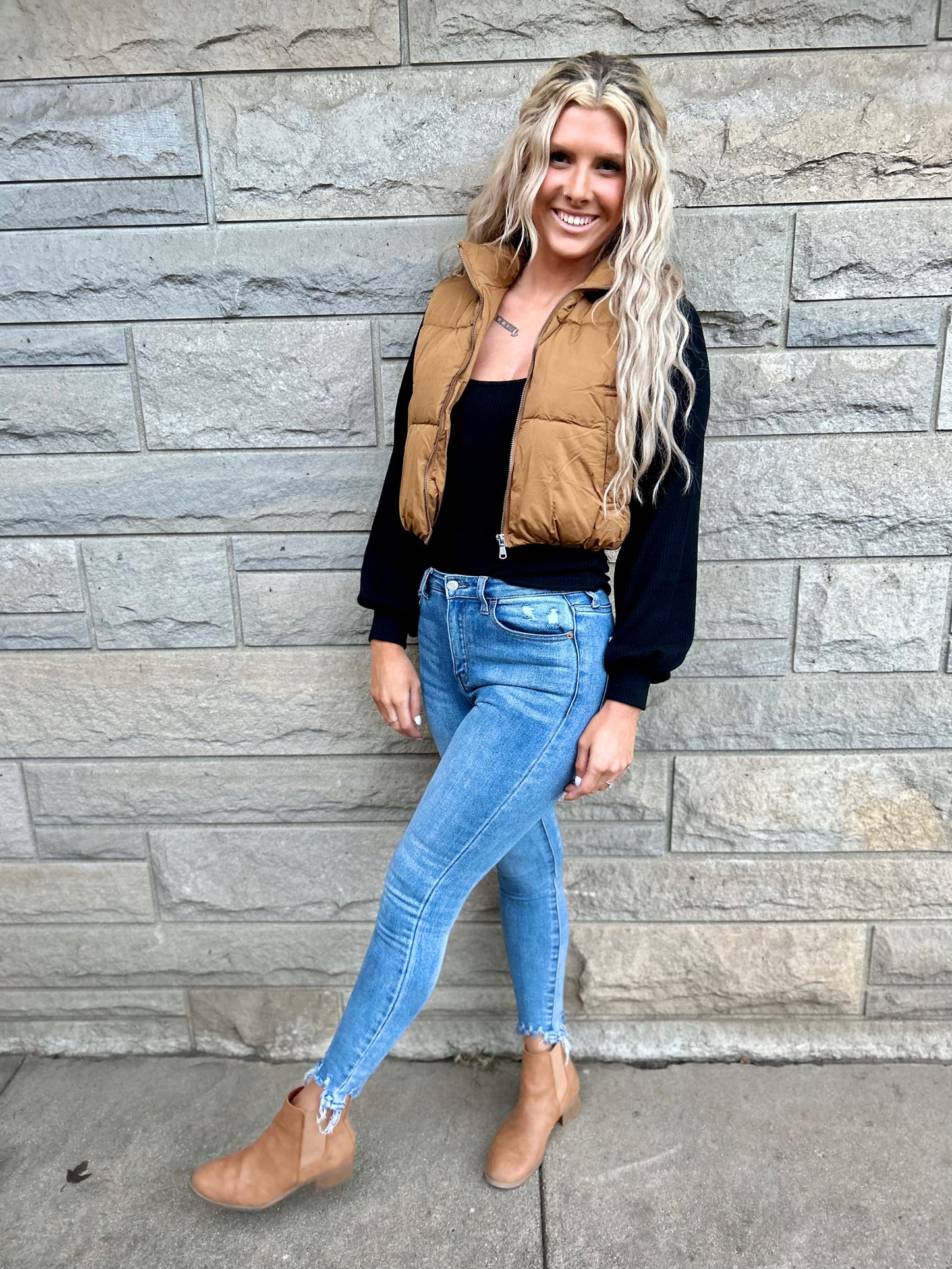 Instant Confidence Puffer Vest - Camel