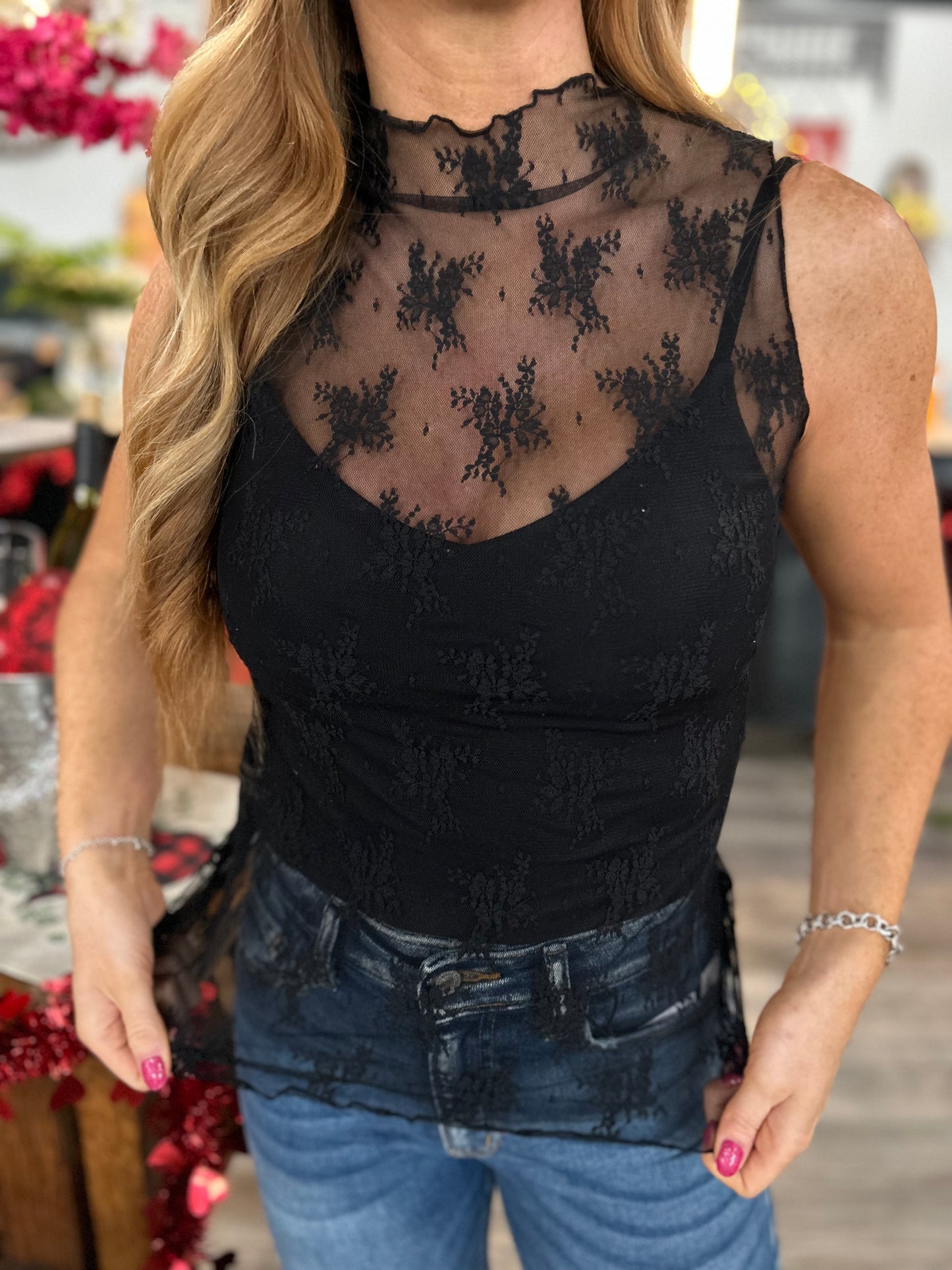 Sleeveless Lace Top - Black