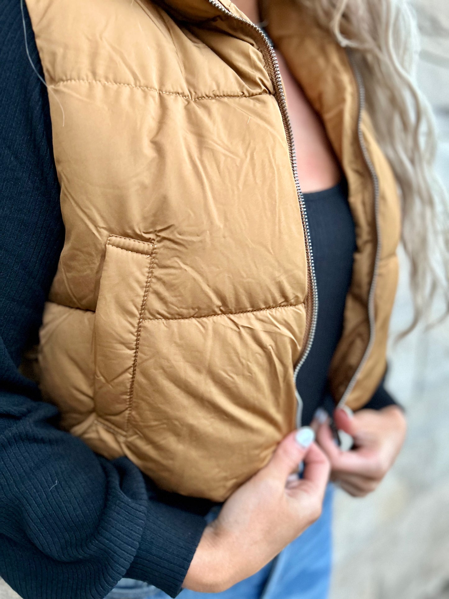 Instant Confidence Puffer Vest - Camel
